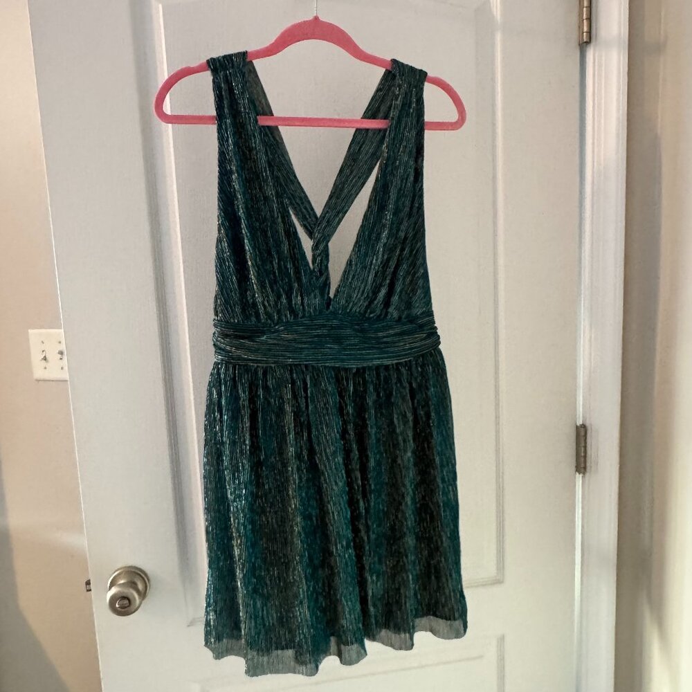 Green Lulus Twist Back Dress